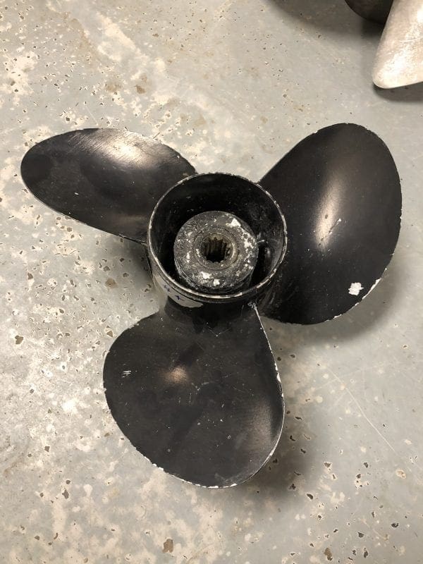 3 blade propeller 15 x 33