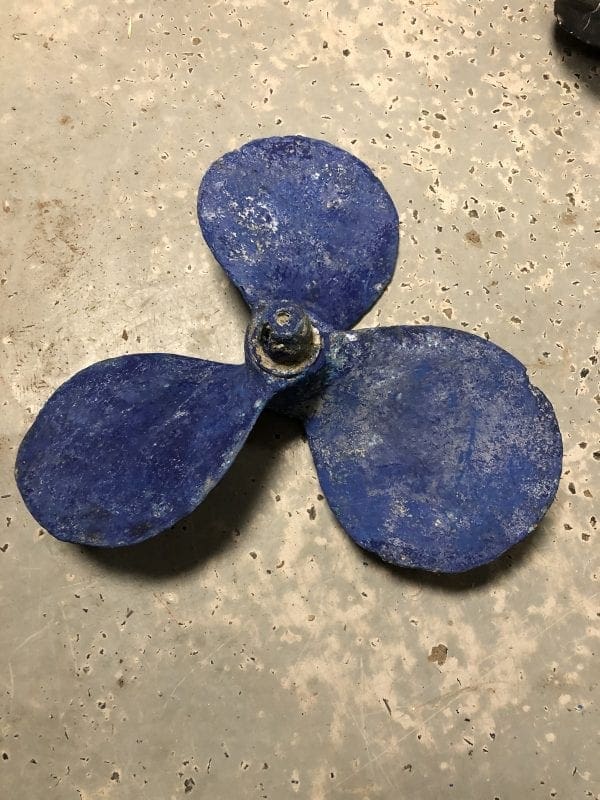 3 blade 8 x 30 propeller