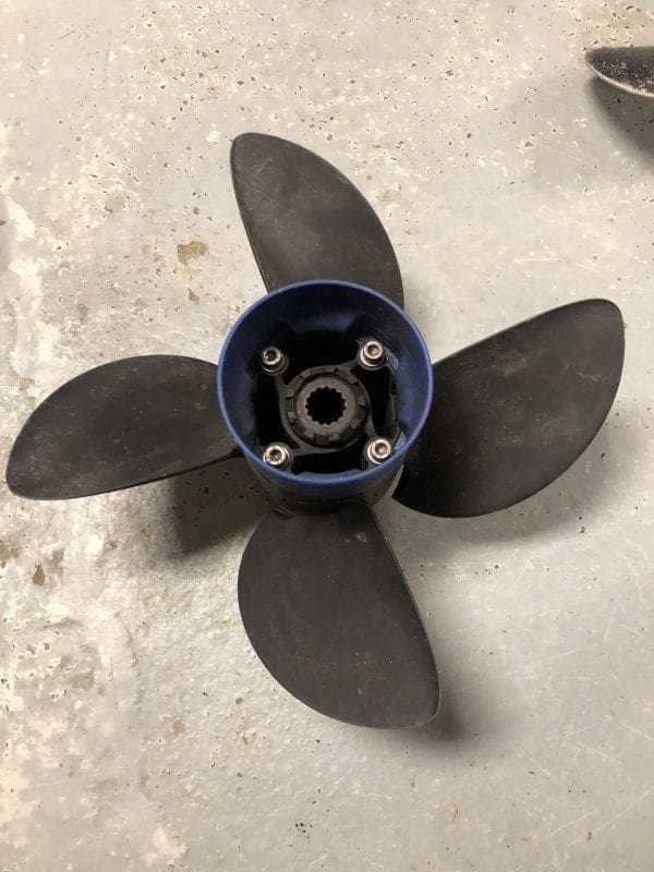 4 blade 18 x 39 propeller