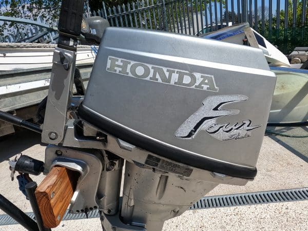 Honda 9.9 HP 4 Stroke Long Shaft outboard