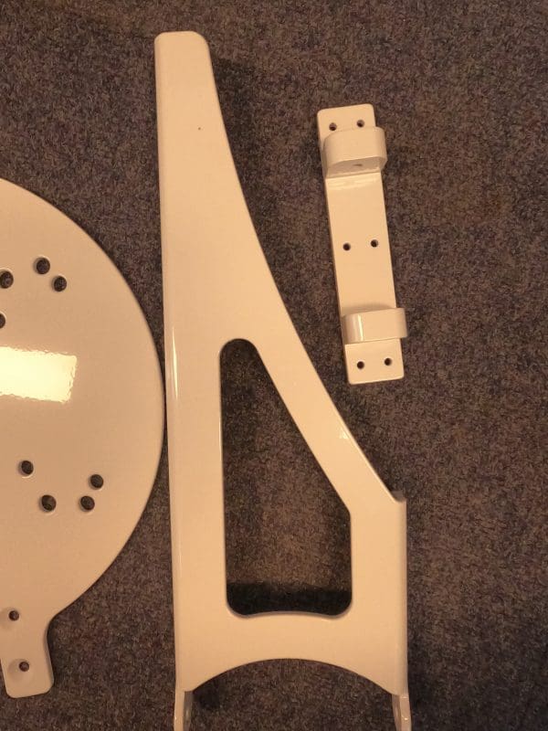 Radar mast mount
