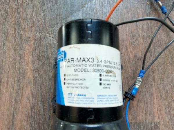 Jabsco 30600-0092 PAR-Max 3 Automatic water pressure pump system.