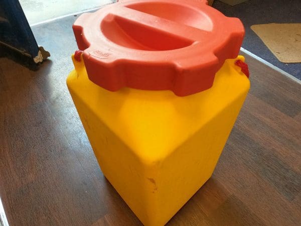 RORC Emergency flare pack container