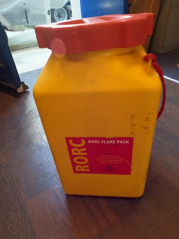 RORC Emergency flare pack container